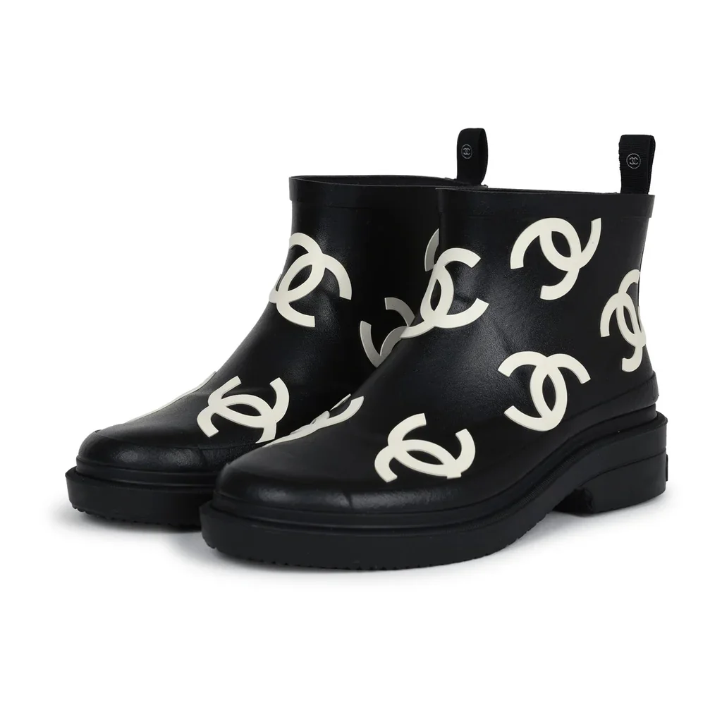 Chanel CC Caoutchouc Rain Boots