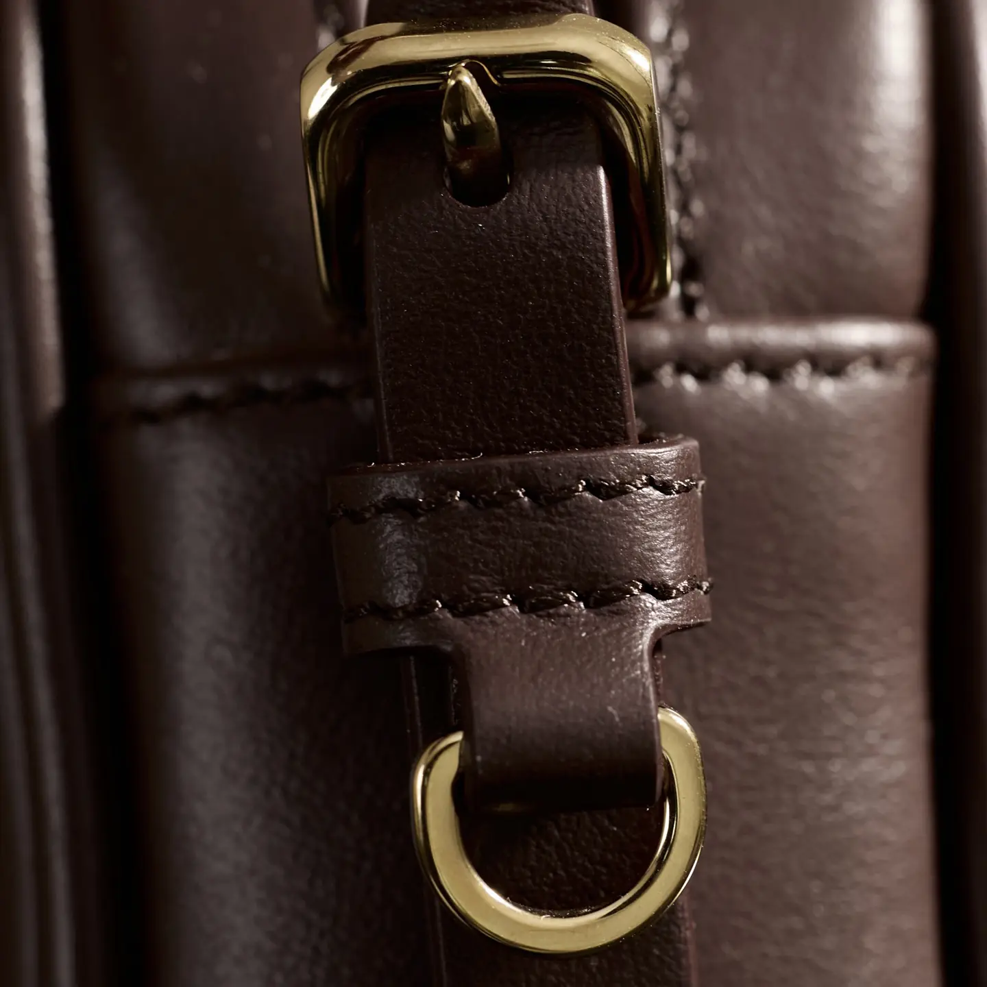 MIUMIU 25FW Leather Pouch - Image 5