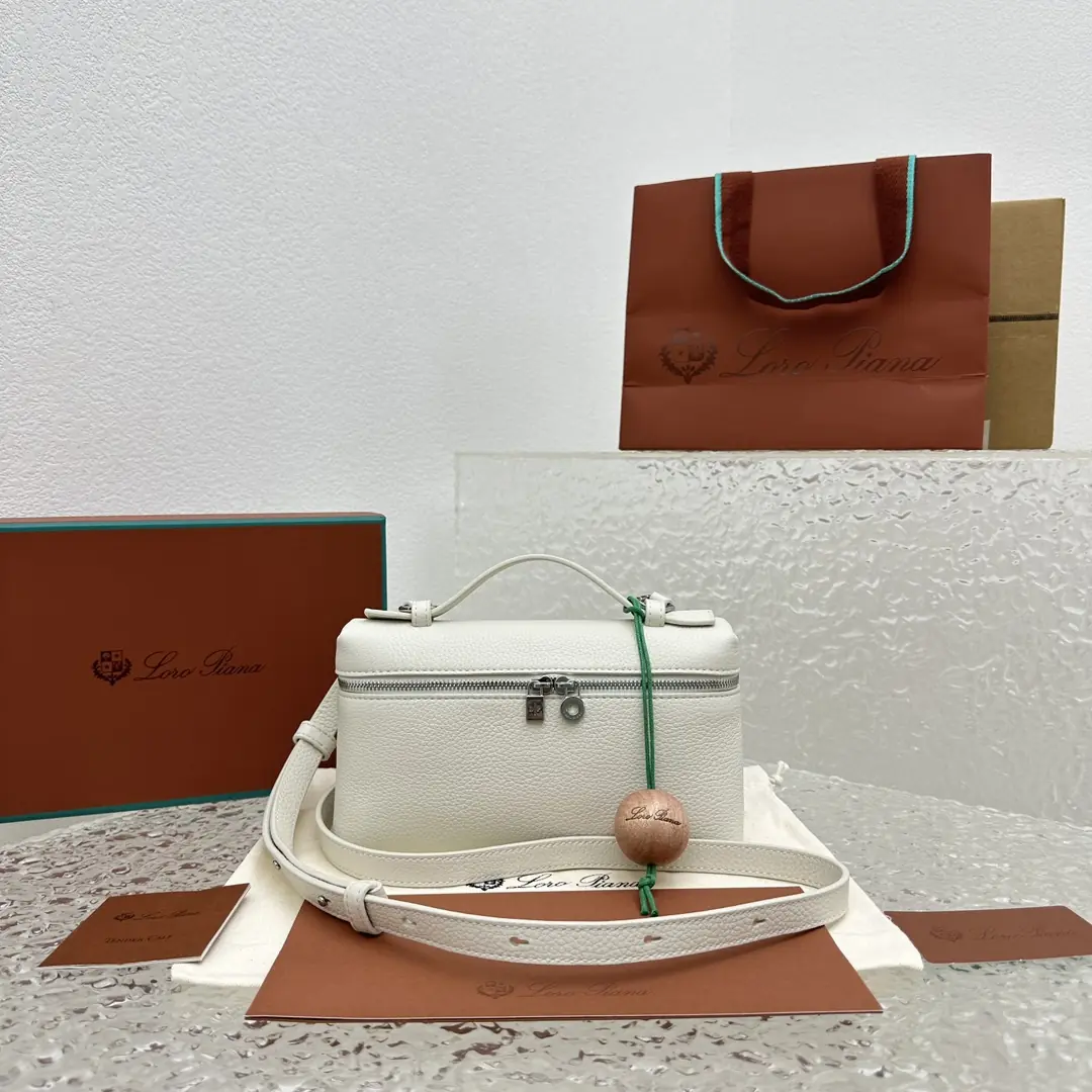 Loro Piana Extra Pocket L19