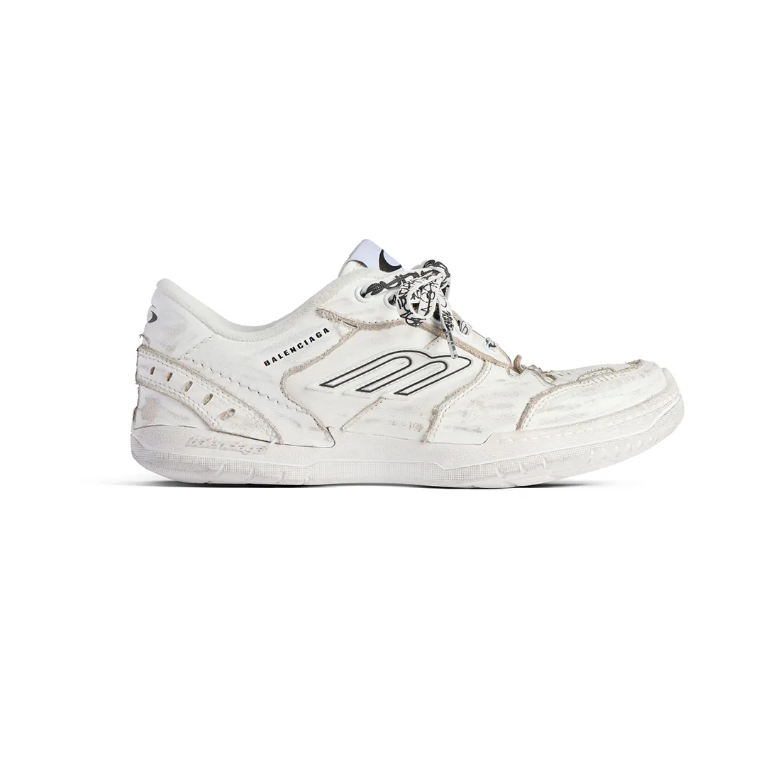 Balenciaga Hamptons Worn-Out Sneaker