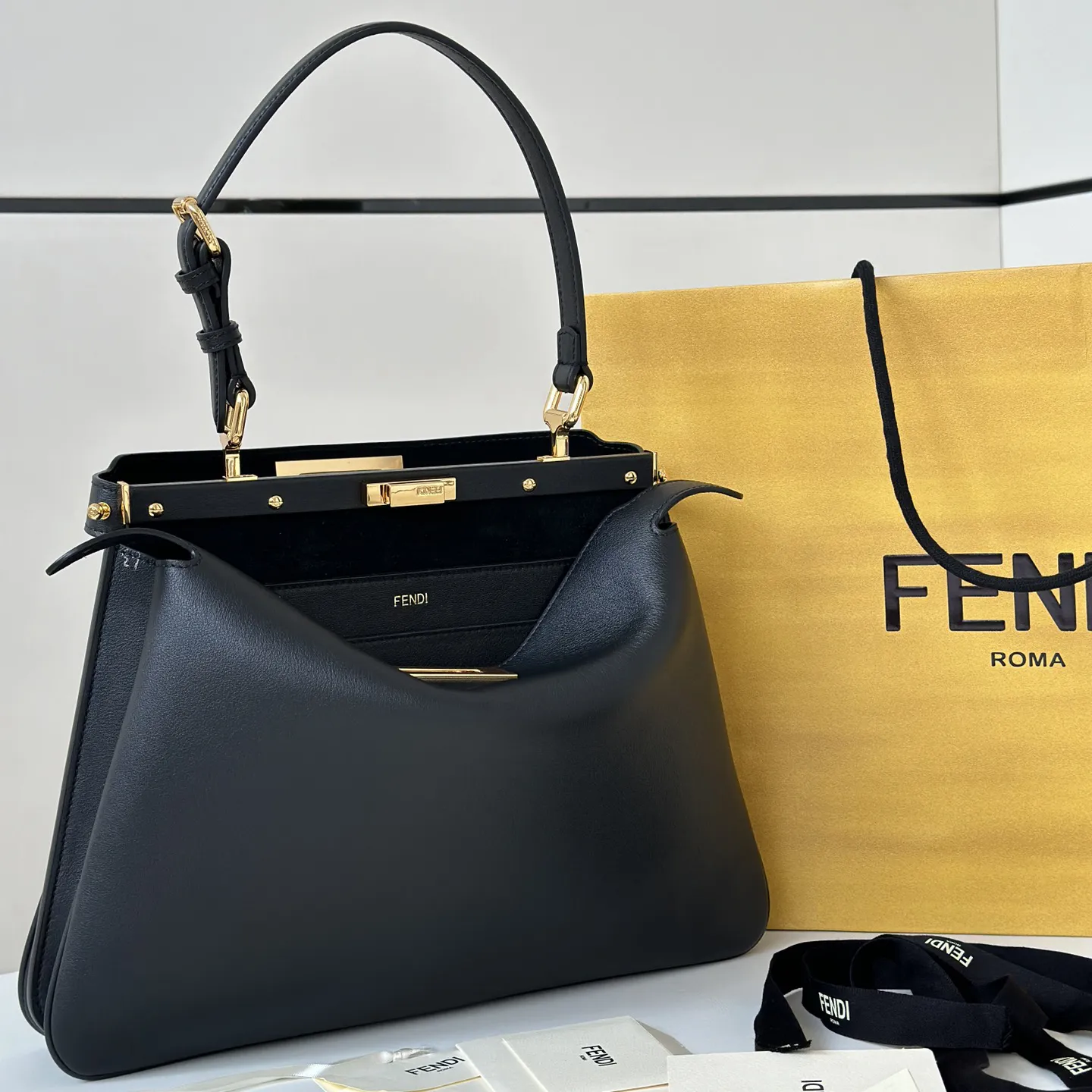 Fendi Peekaboo Shoulderbag